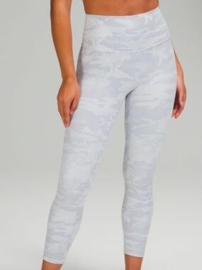 NWT size 10 lululemon gray camo (python multi) wunder under leggings